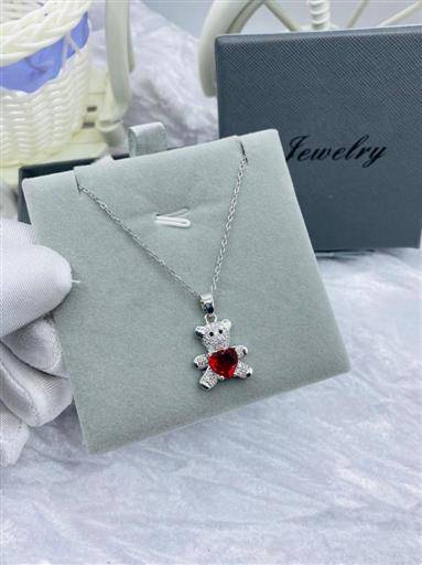 Non tarnish necklace