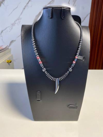 Urban necklace