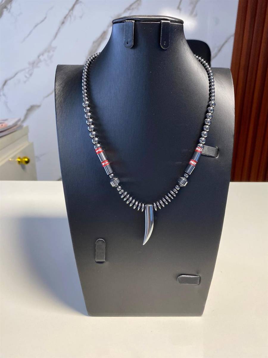 Urban necklace
