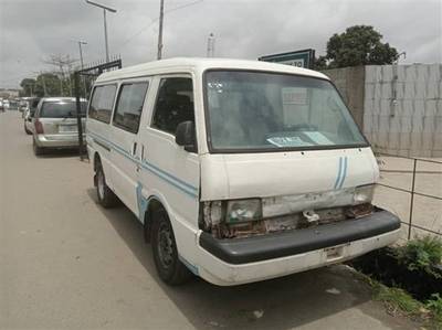 Mazda Bus
