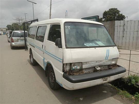 Mazda Bus