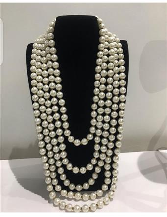 Amazing beaded pearls necklace