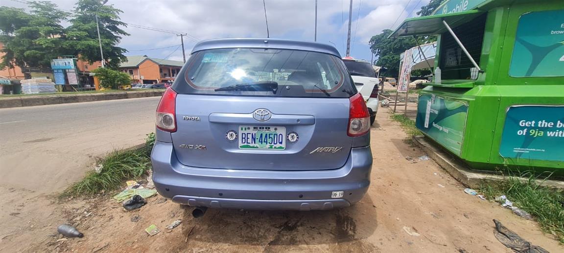 Clean 2003 Toyota Matrix XR V4
