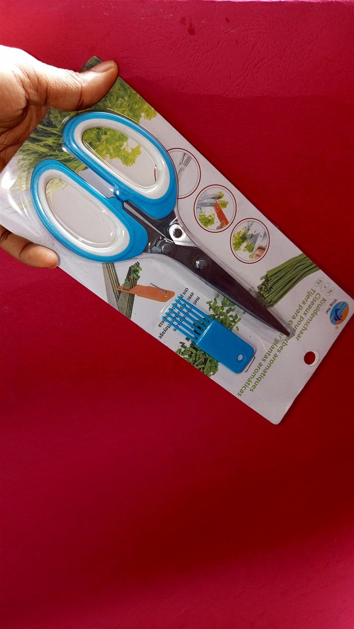 Vegetable scissors