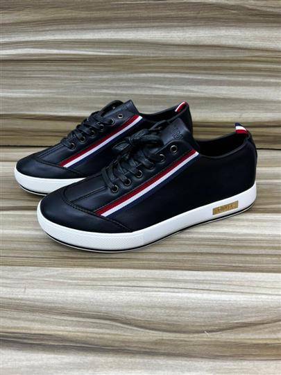 Trendy Men's Lace-up Sneakers