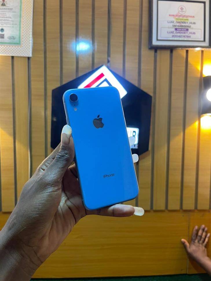 I phone XR