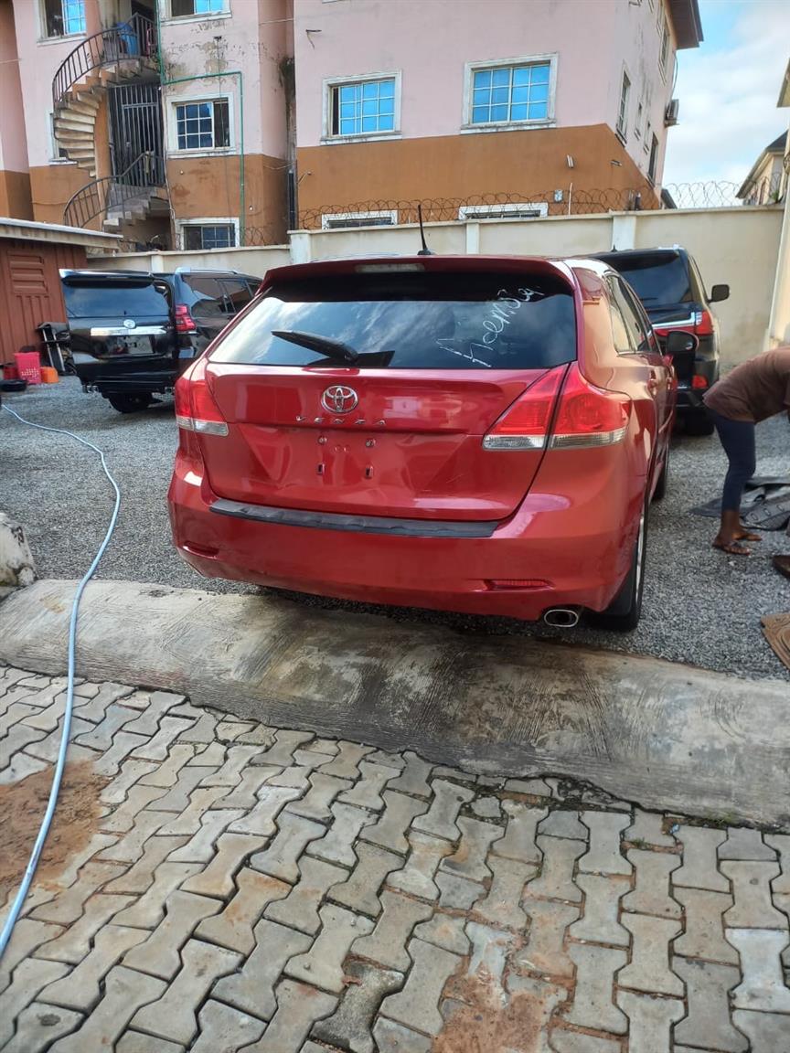 New Entry Foreign Used 2011 Toyota VENZA