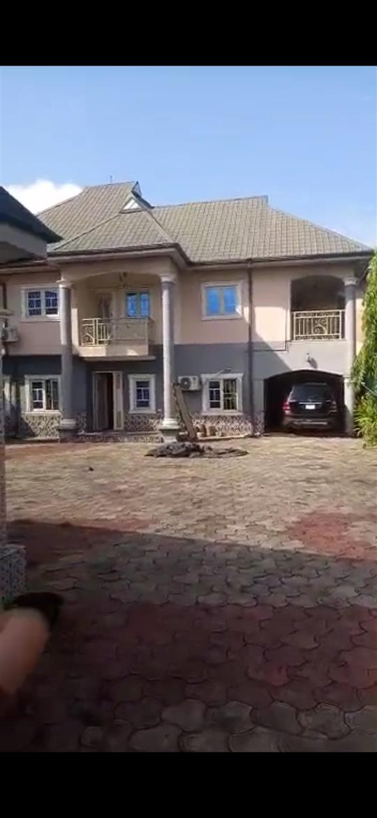 4 Bedroom Duplex For sale