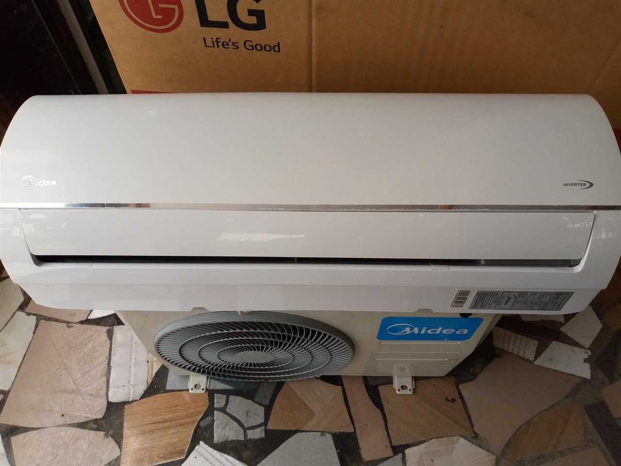 Midea inverter AC