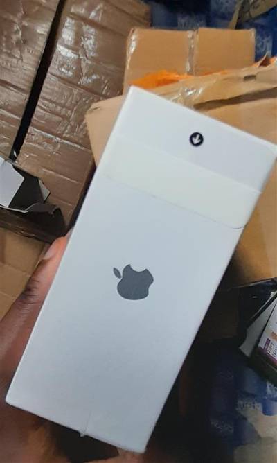 APPLE AIRPOD PRO with Active Noise Cance