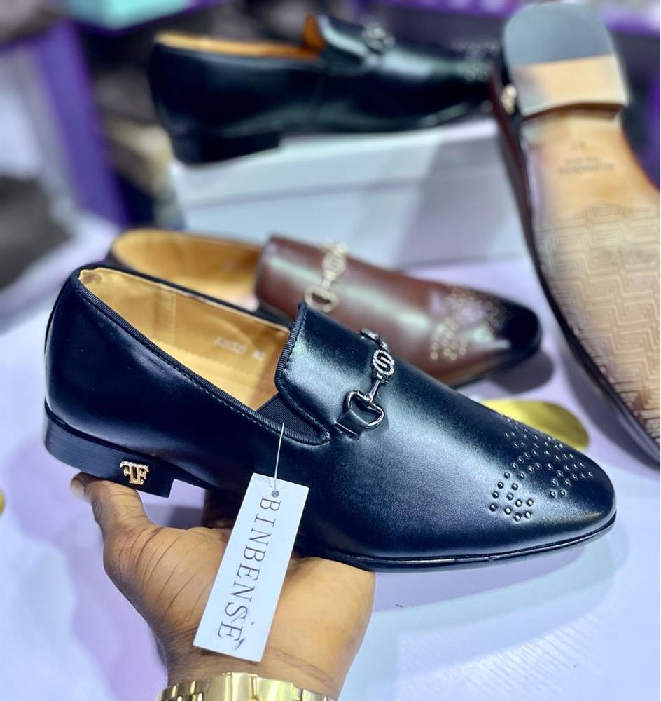 Male quality leather shinning shoe