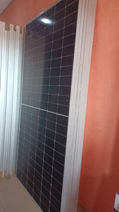 Solar panel 650watts