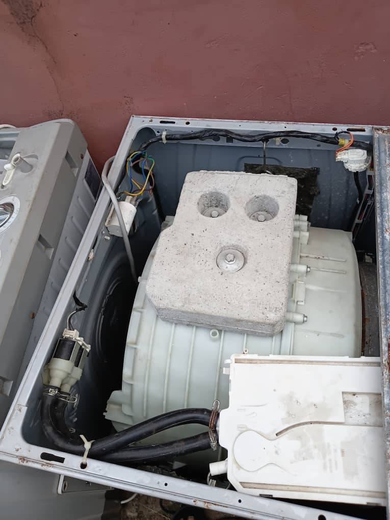 Washing machine repair service