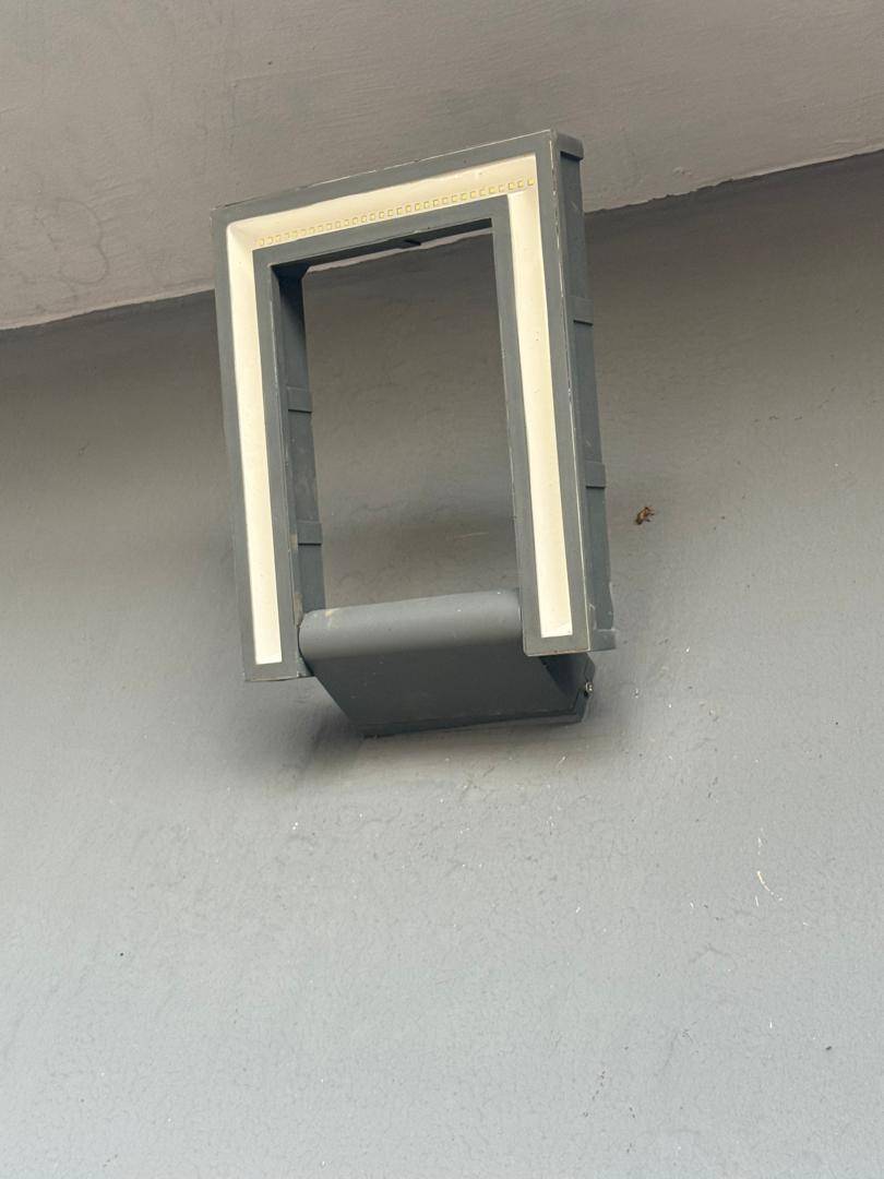 90w Slang floodlights