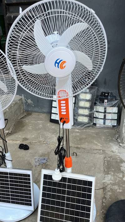 Solar fan