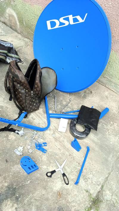 Set of DStv decoder and dish