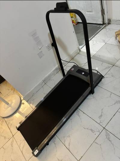 Motorized platform treadmill machine