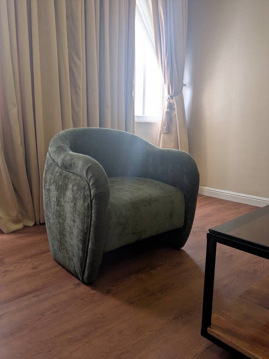 Accent chair