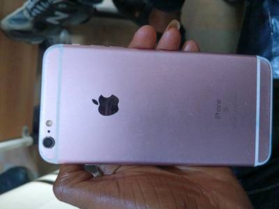 iPhone 6s plus 128gb Rom( 85,000)
