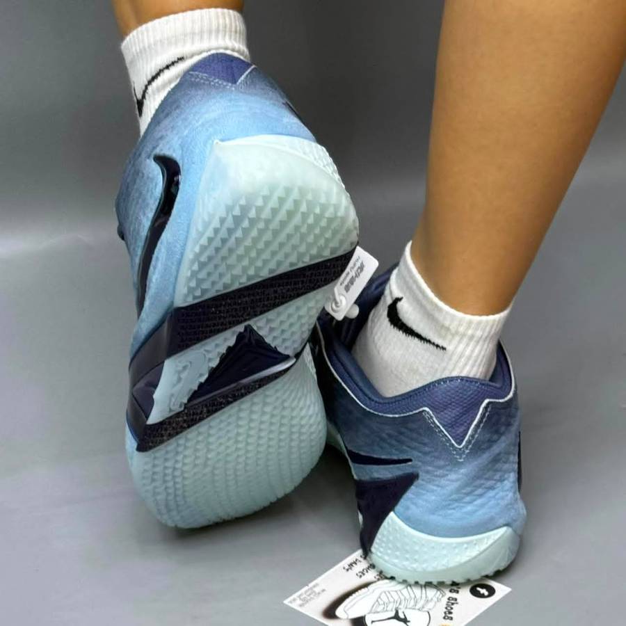 Nike swoosh