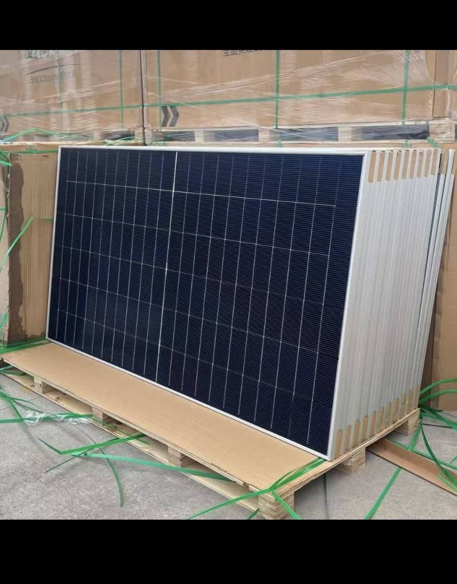 Solar panels module