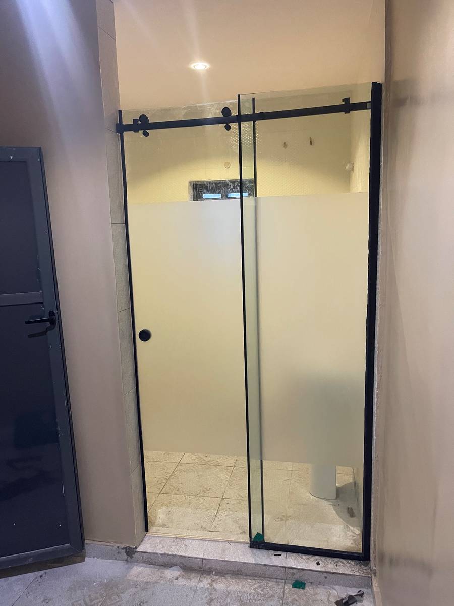 BATH ROOM CUBICLE