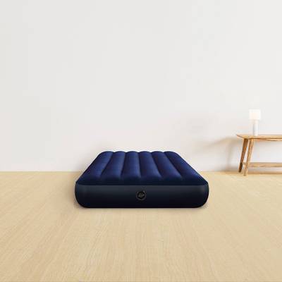Hospital size inflatable mattress