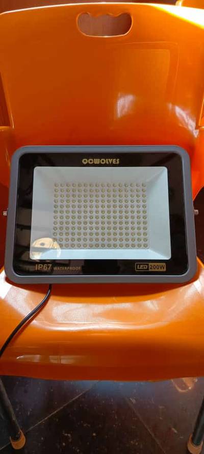 100w / 200w / 300w Qcwolves floodlights available
