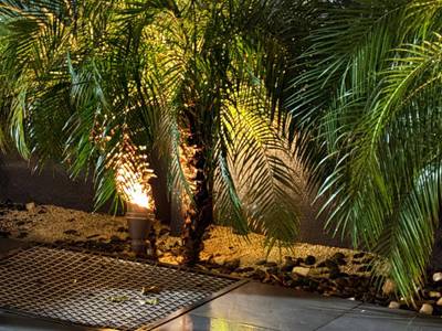 Floor garden peg light warm white available