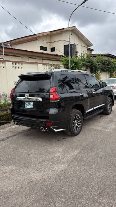 Land cruiser PRADO 2017