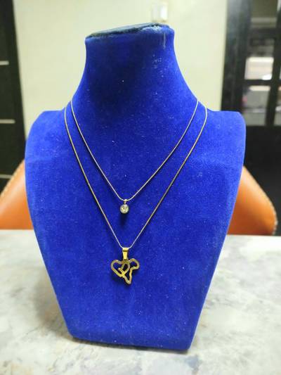 Neck chain