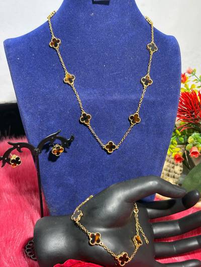 Gold replica VCA SET