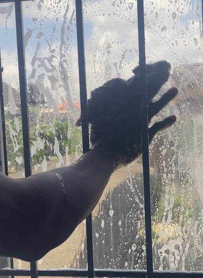 Professional deep cleaning for single room self contained apartment