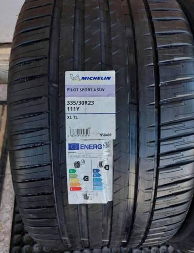 335/30r23 Michelin  tyres. For Lamborghini urus