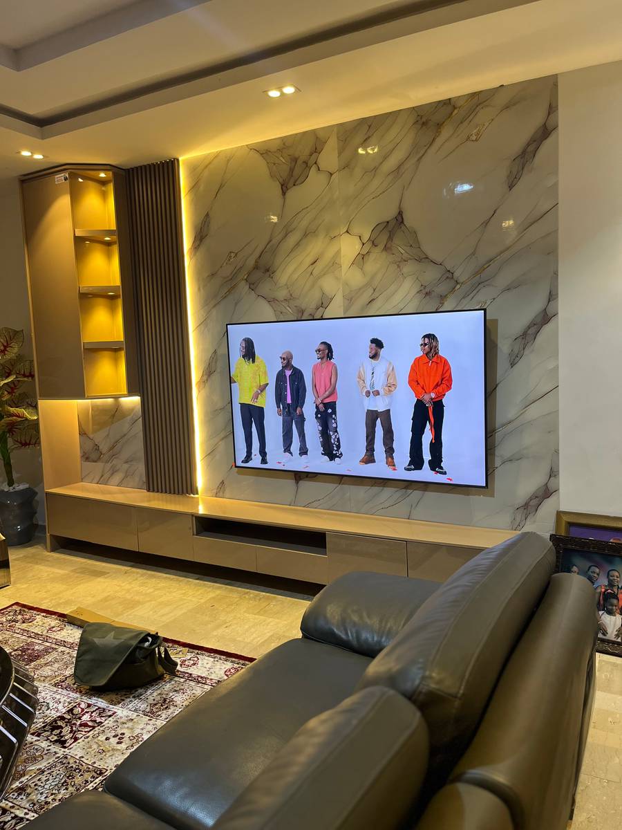 Tv console