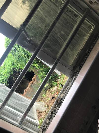 1 Room & Parlor Post-Construction Cleaning