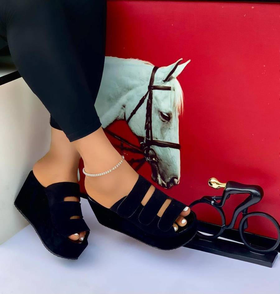 Ladies Casual Wedge
