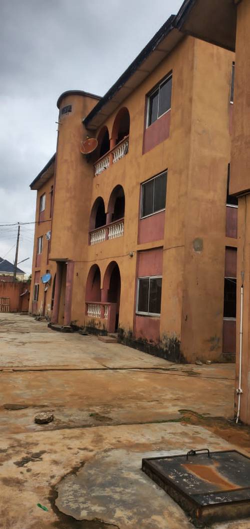 Work by Bidemi property agent
