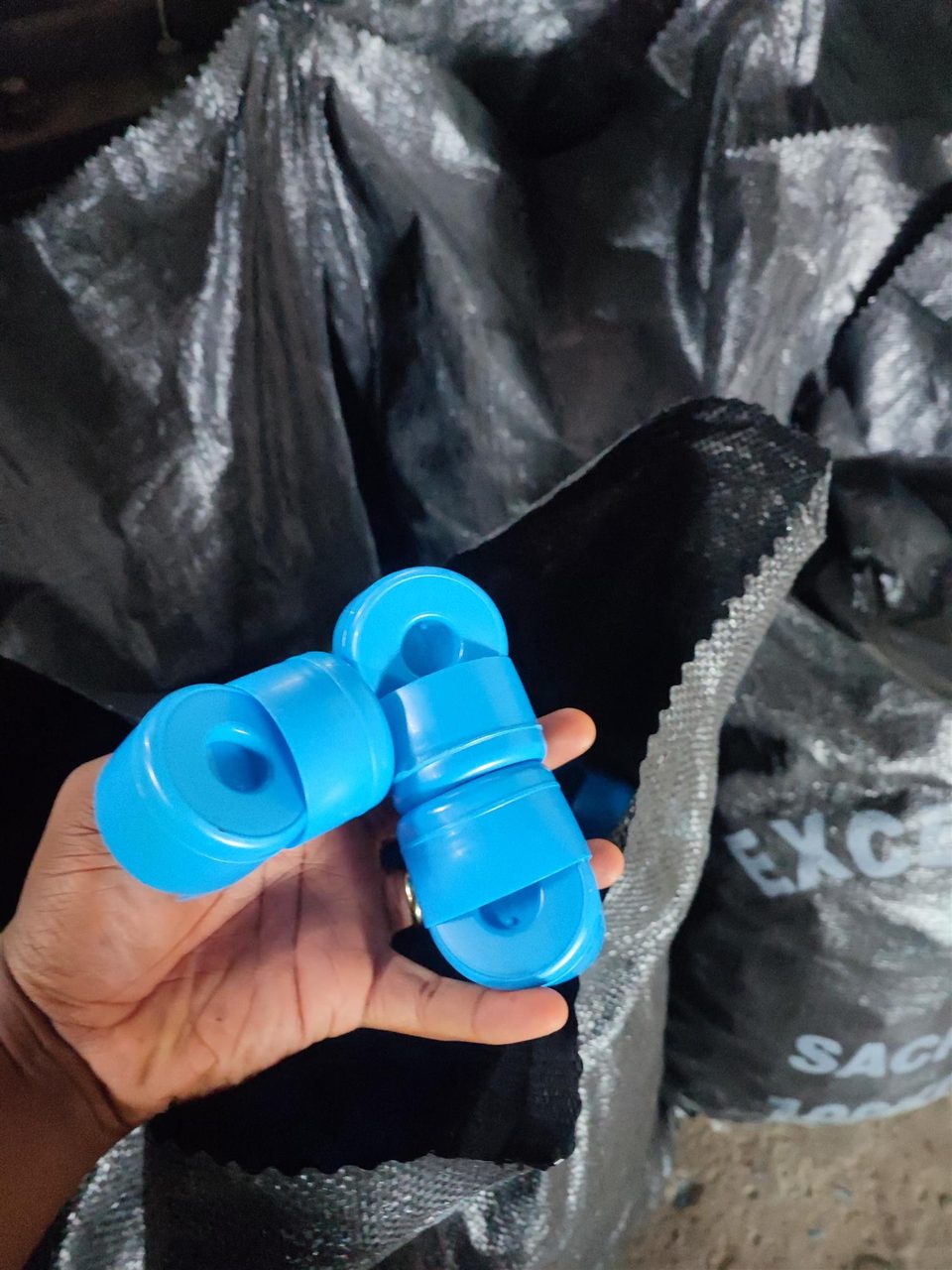 Dispenser bottle cap per bag